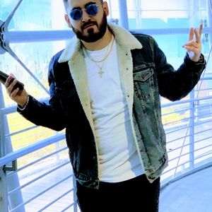 Meet your Posher, Gabriel